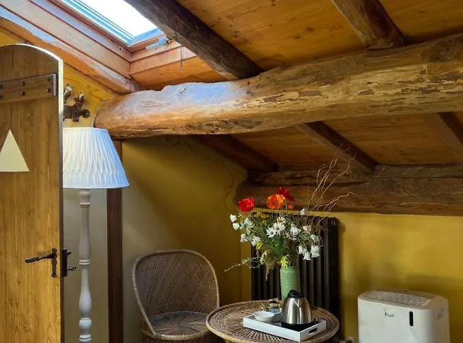 Bed & Breakfast Rivarola Al Tempo Dei Castelli Carasco