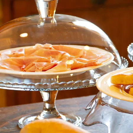Alojamento de Acomodação e Pequeno-almoço Rivarola Al Tempo Dei Castelli 3*