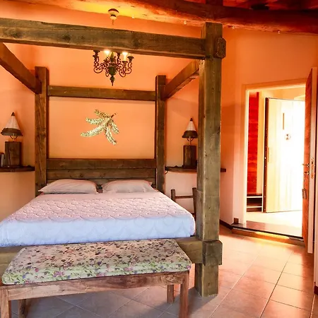 Rivarola Al Tempo Dei Castelli Bed and Breakfast Carasco