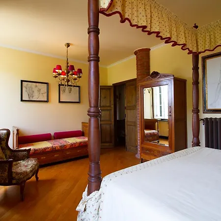 Bed and Breakfast Rivarola Al Tempo Dei Castelli
