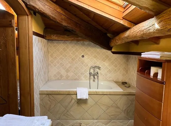 Rivarola Al Tempo Dei Castelli Bed & Breakfast Carasco